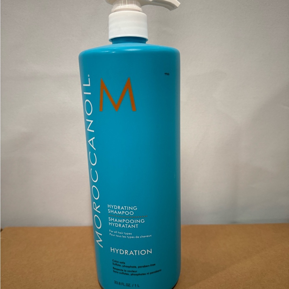 Moroccanoil Hydrating Shampoo - Blue